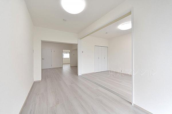 馬事公苑南サンハイツ リビング