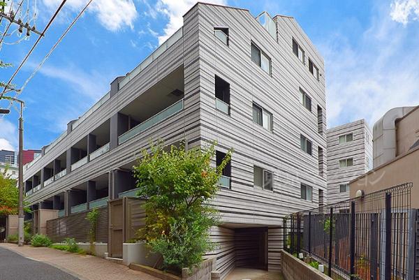 中古マンション 港区三田４丁目19-25 都営浅草線泉岳寺駅 1億7,300万円