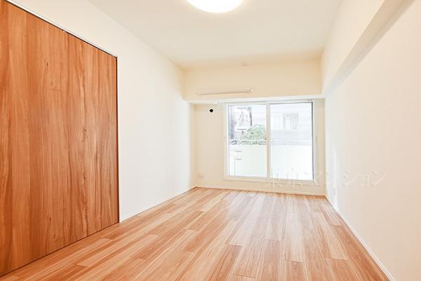 オリエントニュー赤坂 リビング以外の居室