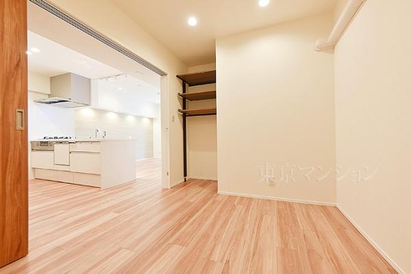 オリエントニュー赤坂 リビング以外の居室