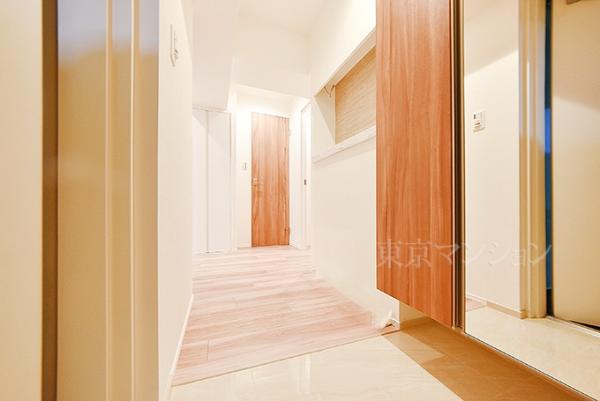 オリエントニュー赤坂 玄関