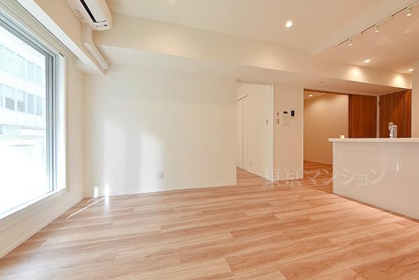 オリエントニュー赤坂 リビング