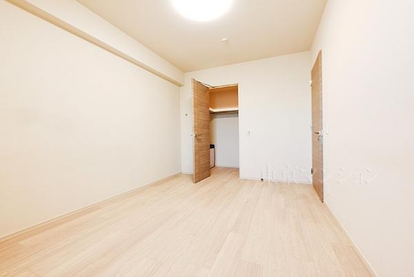 クレヴィア住吉 リビング以外の居室