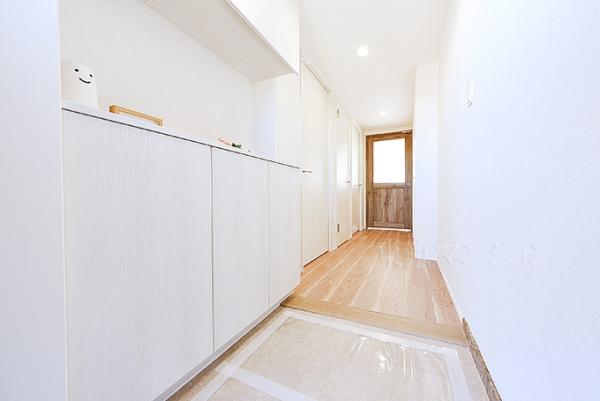 フェアロージュ西葛西四季の道 玄関