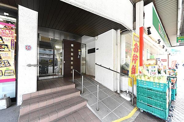 門前仲町サマリヤマンション エントランス（外）