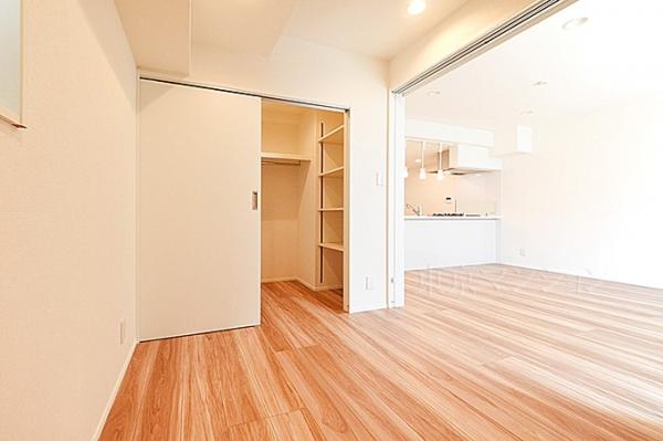 ラ　ヴォーグ南青山 リビング以外の居室