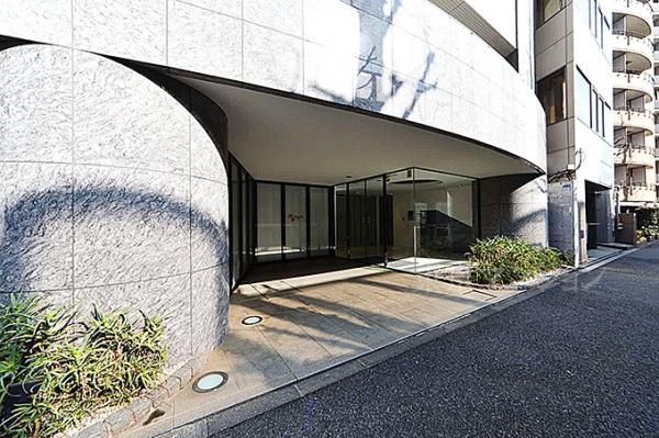 ラ　ヴォーグ南青山 エントランス（外）