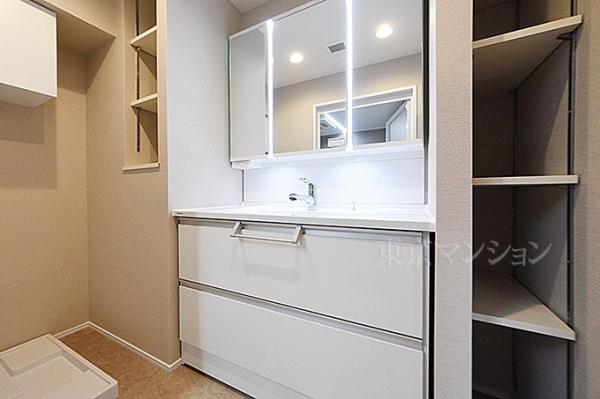 ラ　ヴォーグ南青山 洗面化粧台