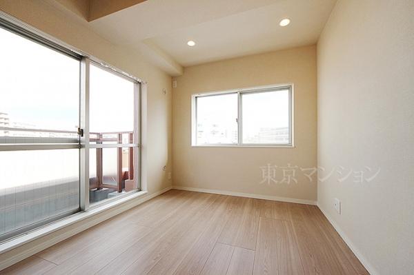 アンバサダー三軒茶屋 リビング以外の居室