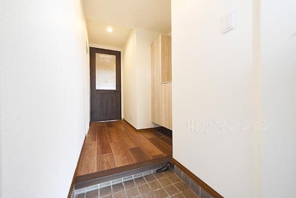 グリーンキャピタル中野江原町 玄関