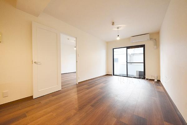 グリーンキャピタル中野江原町 リビング