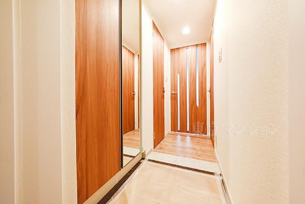 ヴィーナ・パルテール 玄関