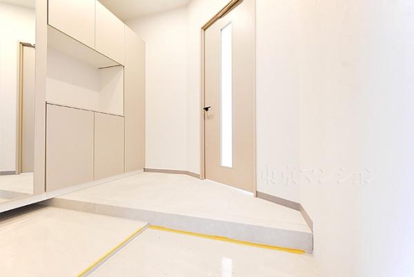 ＣＳ上用賀ハウス 玄関