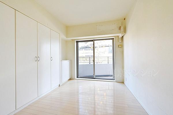 グローリオ新中野ブランデコ リビング以外の居室