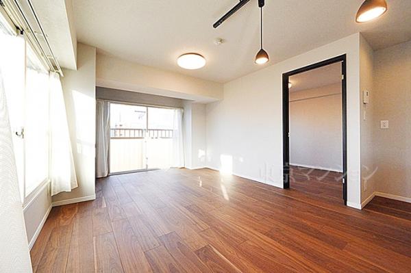 ライオンズマンション三田 リビング