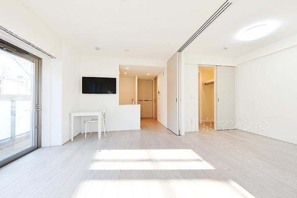 Ｂｒｉｌｌｉａ四谷三丁目 リビング