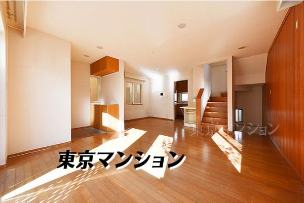 中古タウンハウス 世田谷区中町１丁目15-9 東急大井町線等々力駅 9,500万円