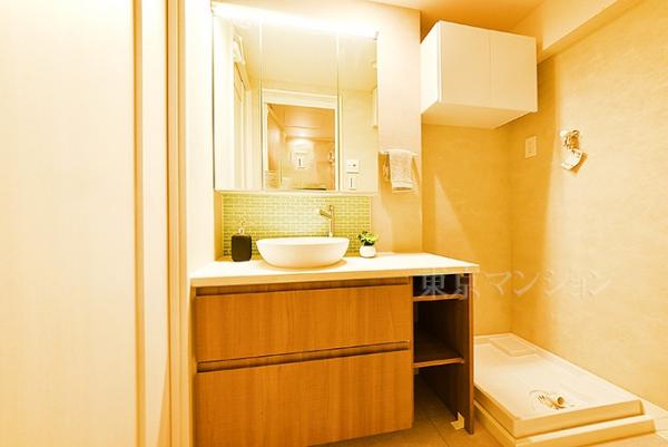 日商岩井木場マンション 洗面化粧台
