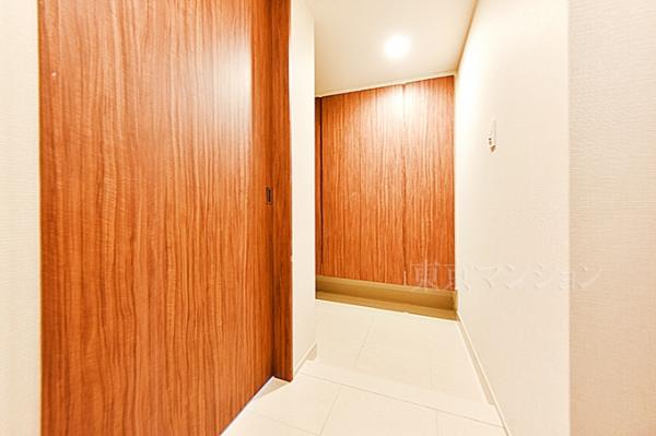 オープンレジデンシア代々木上原 玄関