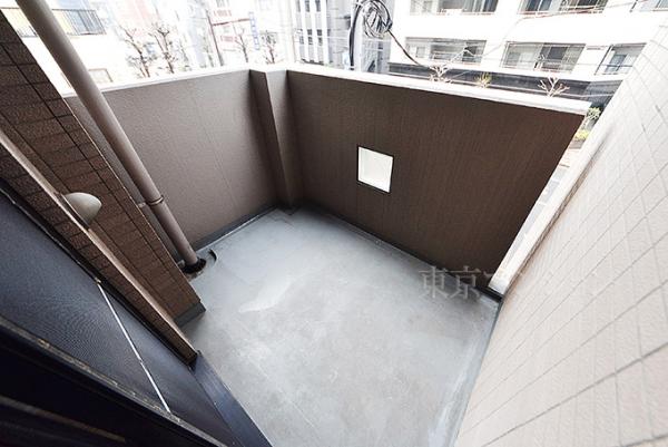 ヴィルヌーブ入谷 バルコニー