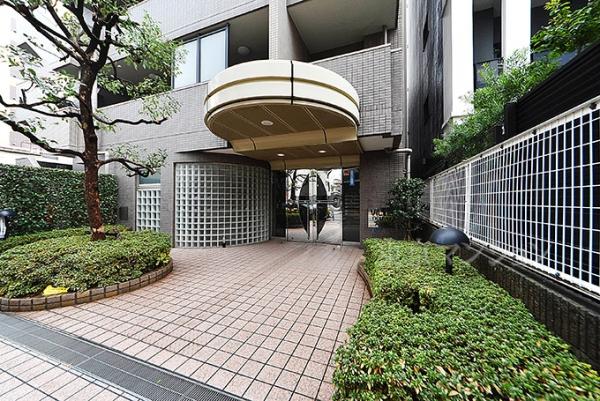 ヴィルヌーブ入谷 エントランス（外）