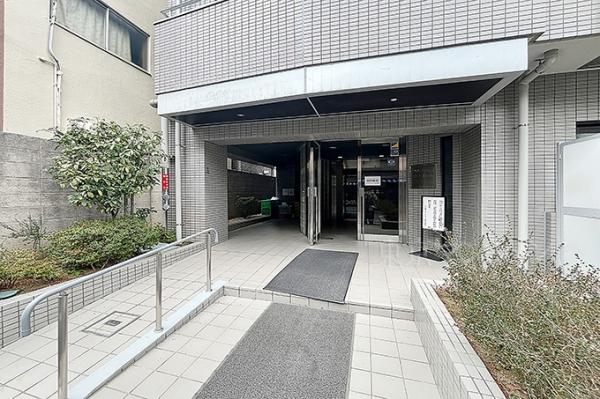 三の輪シティハウス エントランス（外）