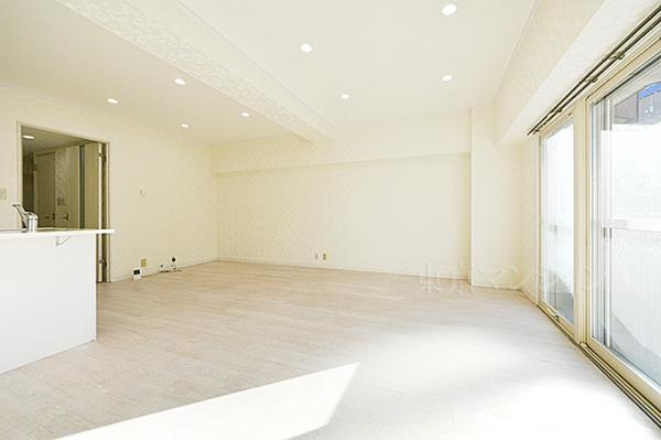 サンセール新宿 リビング