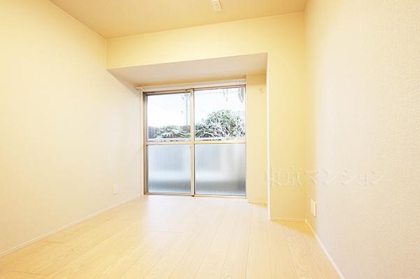 パラスト日暮里 リビング以外の居室