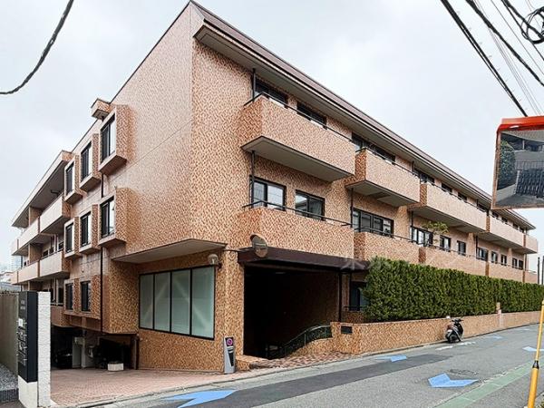 中古マンション 港区南青山４丁目17-49 銀座線表参道駅 3億4,000万円