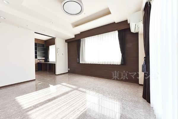 プラウドタワー練馬 リビング以外の居室