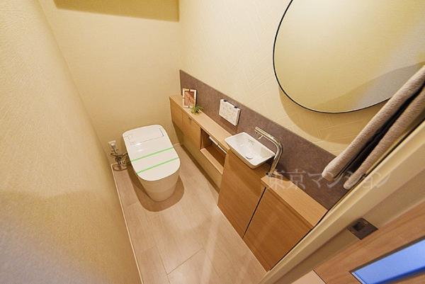 Ｗ　Ｃｏｍｆｏｒｔ　Ｔｏｗｅｒｓ　ＥＡＳＴ トイレ