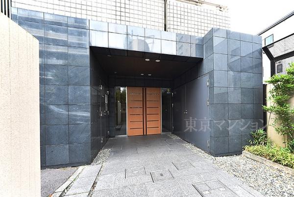 グランディ市谷柳町 エントランス（外）