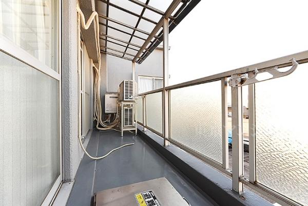 千歳台ヒミコセラン（千歳船橋） バルコニー