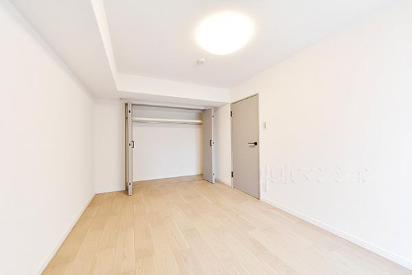 調布ヶ丘ハイツ リビング以外の居室