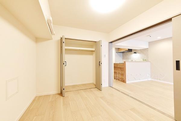 調布ヶ丘ハイツ リビング以外の居室