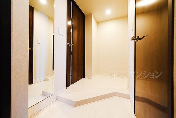 シティハウス目黒ザ・ツイン　ＳＯＵＴＨ棟 玄関