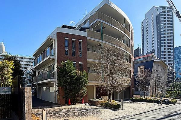 中古マンション 新宿区新宿７丁目 丸の内線新宿三丁目駅 1億2,000万円