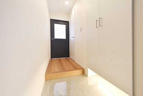 コーポラス幡ヶ谷 玄関