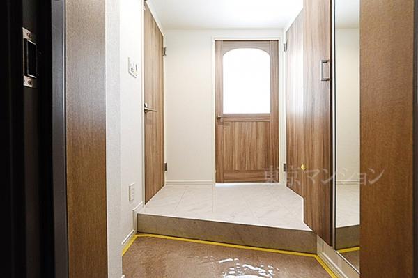 ジェイパーク目黒祐天寺 玄関