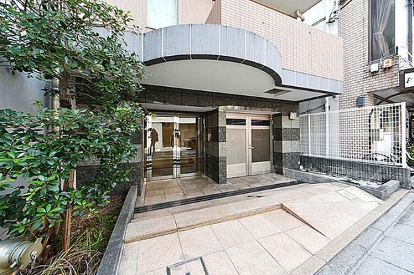 ジェイパーク目黒祐天寺 エントランス（外）