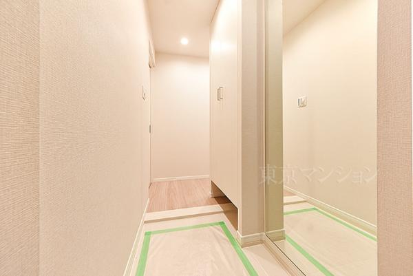 ライトコート四谷 玄関