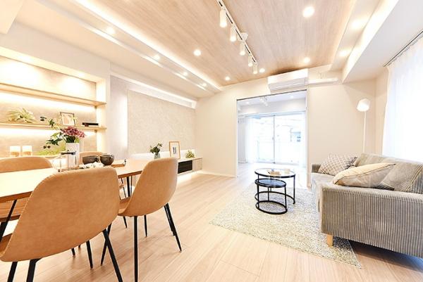 ライトコート四谷 リビング