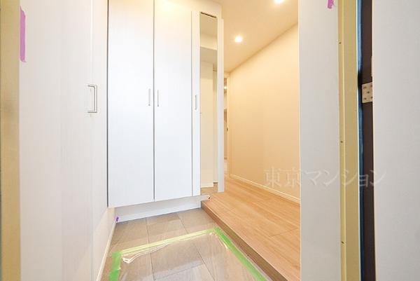 ダイナシティ文京根津 玄関