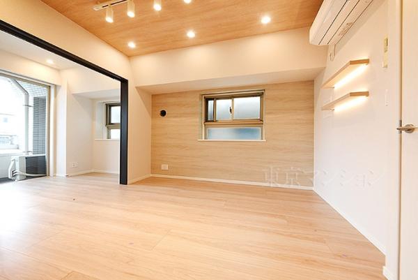 ダイナシティ文京根津 リビング