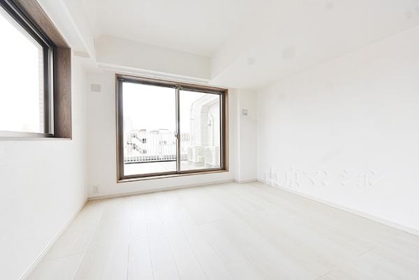 サンクタスガーデン目黒 リビング以外の居室