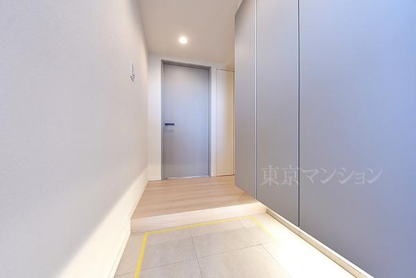 エクセルシオール新桜台 玄関
