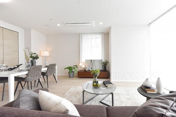 ワールドシティタワーズ　アクアタワー リビング