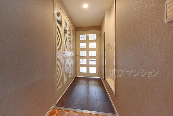 中銀第２小石川マンシオン 玄関