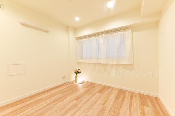 三鷹ナショナルコート１号棟 リビング以外の居室