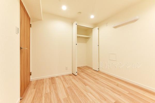 三鷹ナショナルコート１号棟 リビング以外の居室